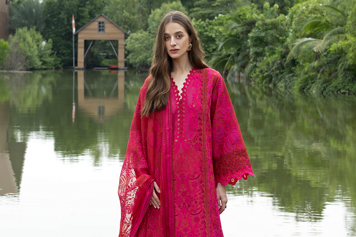 Why Premium Lawn Fabrics Are Perfect for Pakistan's Summers